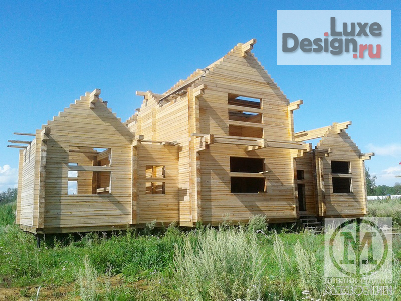 Частная архитектура "Дом на берегу реки Томь" (фото 2)